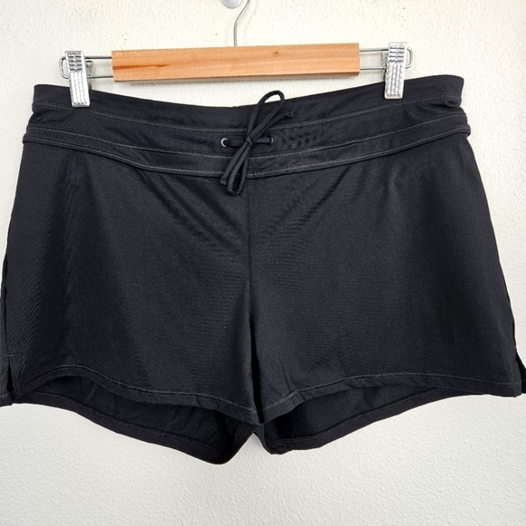 Athleta Shorts Women's Black Stretch Drawstring Lining Pockets Size Medium - Picture 1 of 5